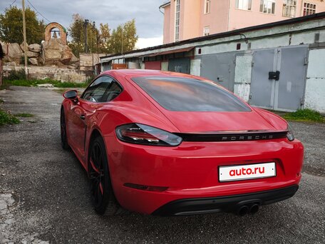 2017 Porsche Cayman S III 718 (982), красный, 4350000 рублей, вид 3