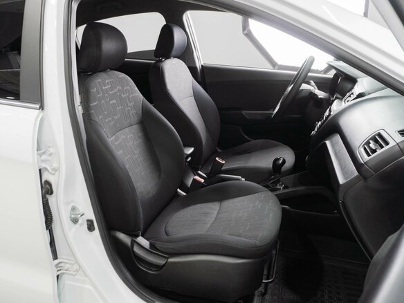2015 Kia Rio III Рестайлинг, белый, 1170000 рублей - вид 7