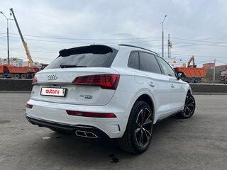 2025 Audi Q5 L 45 TFSI II (FY) Рестайлинг, белый, 6250000 рублей, вид 5