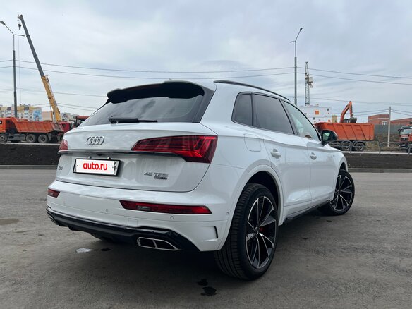 2025 Audi Q5 L 45 TFSI II (FY) Рестайлинг, белый, 6250000 рублей - вид 4