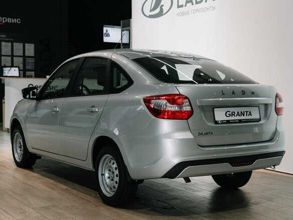2026 Lada (ВАЗ) Granta I Рестайлинг, серебристый, 1151000 рублей - вид 4