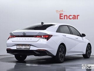 2023 Hyundai Avante VII Рестайлинг, белый, 1840000 рублей, вид 4