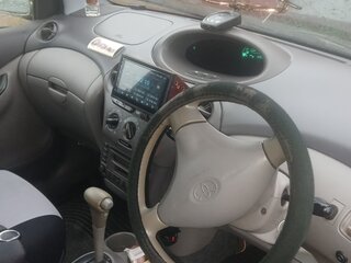 2001 Toyota Platz, бежевый, 300000 рублей, вид 5