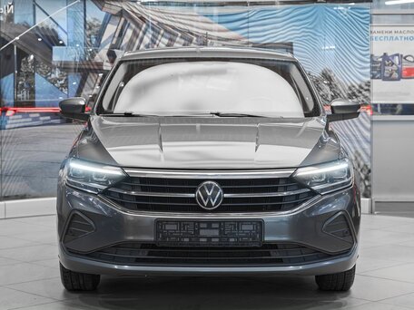 2020 Volkswagen Polo VI, серый, 1549000 рублей, вид 2