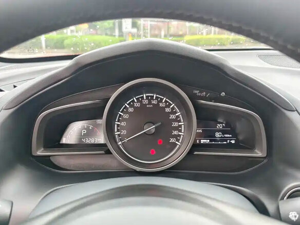 2023 Mazda CX-4 I Рестайлинг, красный, 1790000 рублей - вид 10