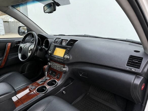 2010 Toyota Highlander II (XU40) Рестайлинг, белый, 1690000 рублей - вид 9