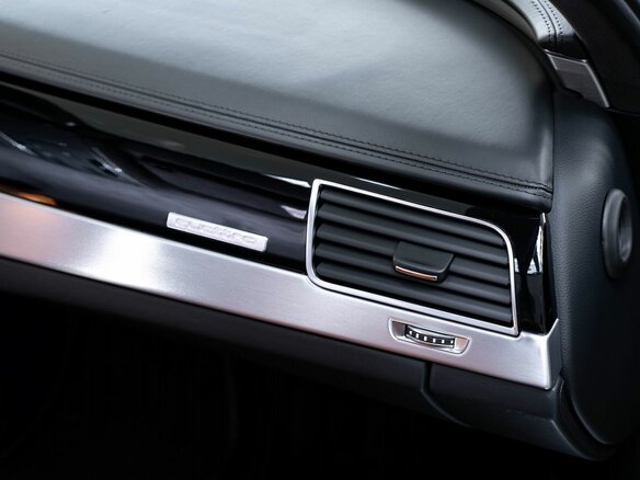 2016 Audi S8 III (D4) Рестайлинг, синий, 8490000 рублей - вид 26