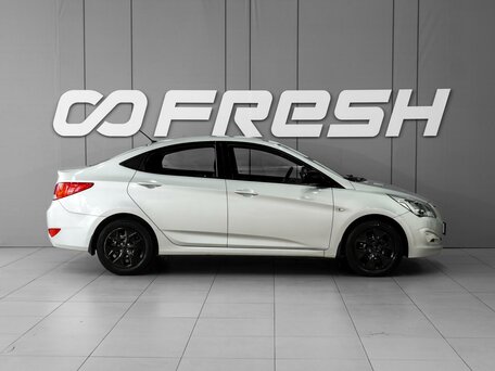 2016 Hyundai Solaris I Рестайлинг, серебристый, 782000 рублей, вид 5