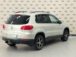 2012 Volkswagen Tiguan I Рестайлинг, серебристый, 997000 рублей, вид 4