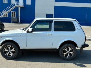 2017 Lada (ВАЗ) 2121 (4x4) I Рестайлинг, белый, 530000 рублей, вид 4