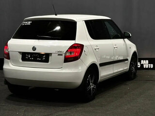 2012 Skoda Fabia II Рестайлинг, белый, 450000 рублей, вид 5
