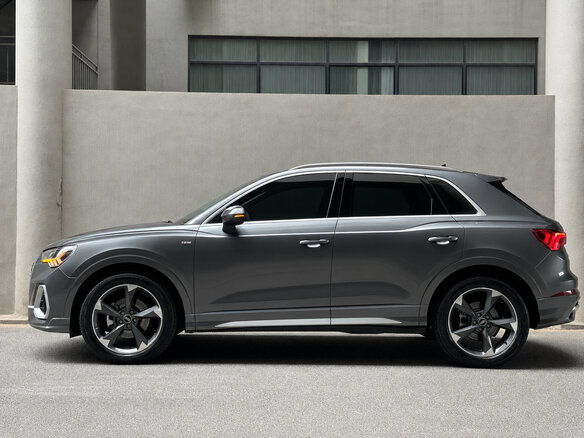2022 Audi Q3 35 TFSI II (F3), серый, 2540000 рублей - вид 9