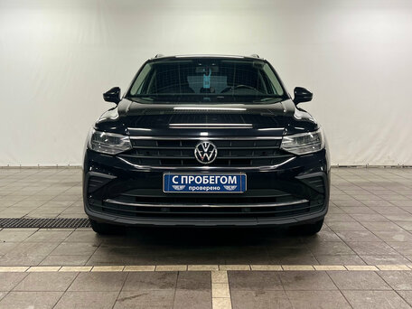 2022 Volkswagen Tiguan II Рестайлинг, чёрный, 3150000 рублей, вид 2