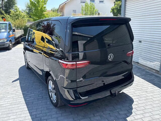 2023 Volkswagen Multivan T7, чёрный, 3480000 рублей, вид 4