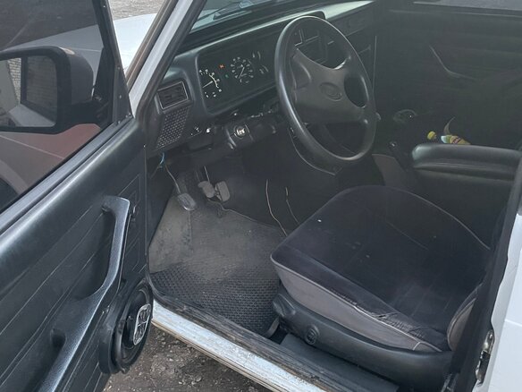 2004 Lada (ВАЗ) 2107, белый - вид 6