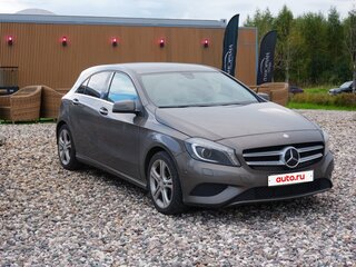 2013 Mercedes-Benz A-Класс 200 III (W176), серый, 1390000 рублей, вид 1