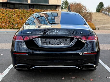 2026 Mercedes-Benz S-Класс 580 Long 4MATIC VII (W223) Рестайлинг, чёрный, 28900000 рублей, вид 4