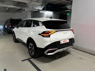 2021 Kia Sportage V, белый, 2900000 рублей, вид 4