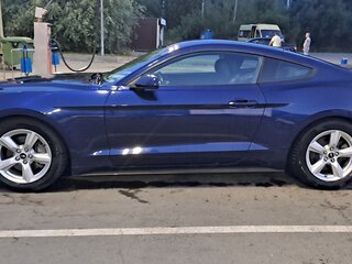 2019 Ford Mustang VI Рестайлинг, синий, 3200000 рублей, вид 4