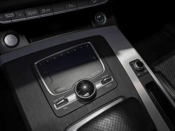 2020 Audi Q5 II (FY), чёрный, 3075000 рублей - вид 12