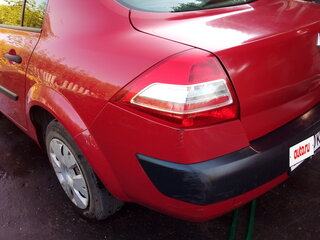 2008 Renault Megane II Рестайлинг, красный, 400000 рублей, вид 2