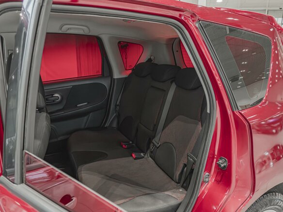 2011 Nissan Note I Рестайлинг, красный - вид 10