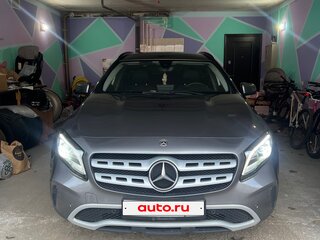 2019 Mercedes-Benz GLA 200 I (X156) Рестайлинг, серый, 2000000 рублей, вид 3