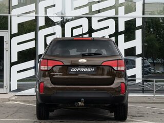 2013 Kia Sorento II Рестайлинг, коричневый, 1550000 рублей, вид 4