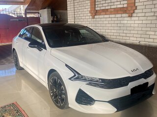 2021 Kia K5 III, белый, 2100000 рублей, вид 1