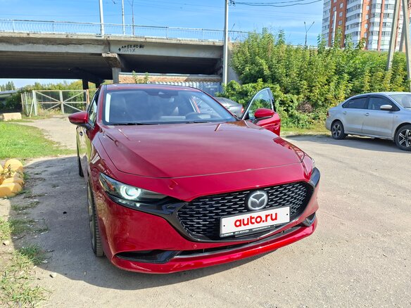 2019 Mazda 3 IV (BP), красный, 2470000 рублей - вид 1