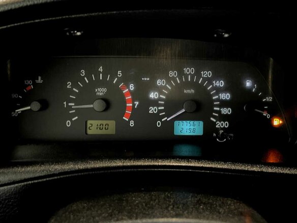 2013 Chevrolet Niva I Рестайлинг, чёрный, 379000 рублей - вид 5