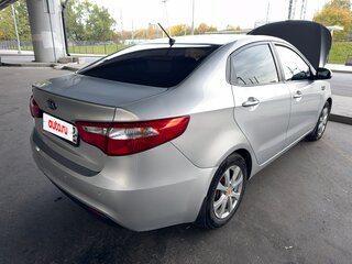 2012 Kia Rio 4-speed III, серый, 800000 рублей, вид 3