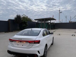 2026 Kia K3 II (China Market) Рестайлинг, белый, 2200000 рублей, вид 5