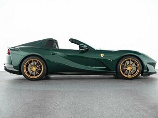 2021 Ferrari 812 GTS, зелёный, 43900000 рублей, вид 2