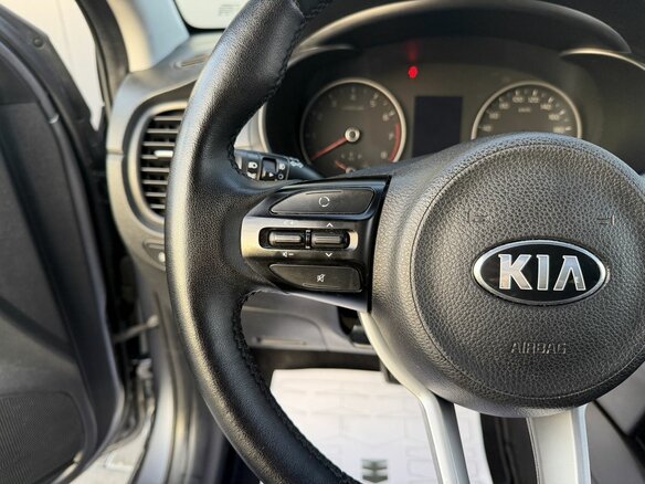 2018 Kia Rio IV, серый, 1120000 рублей - вид 14
