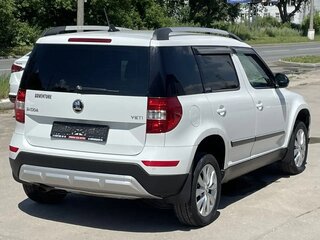 2017 Skoda Yeti I Рестайлинг, белый, 999000 рублей, вид 4