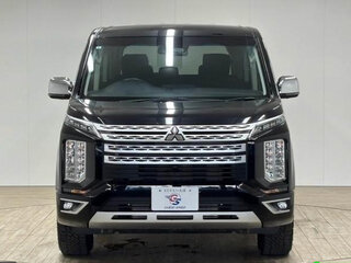 2022 Mitsubishi Delica D:5 I Рестайлинг, чёрный, 2190000 рублей, вид 3