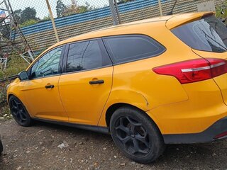 2016 Ford Focus III Рестайлинг, жёлтый, 480000 рублей, вид 2
