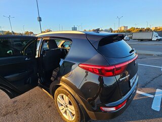 2018 Kia Sportage IV, чёрный, 1878000 рублей, вид 4
