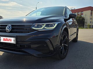 2021 Volkswagen Tiguan II Рестайлинг, чёрный, 4299000 рублей, вид 3