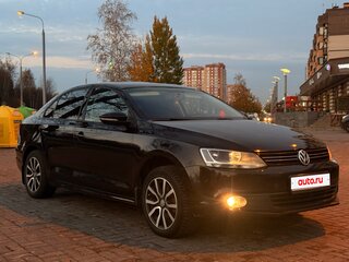 2013 Volkswagen Jetta VI, чёрный, 700000 рублей, вид 3