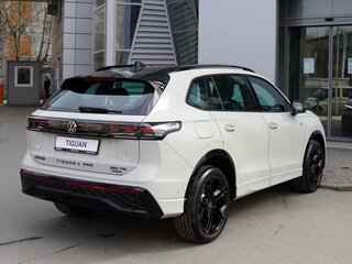 2026 Volkswagen Tiguan L Pro III (China Market), серый, 4990000 рублей, вид 4