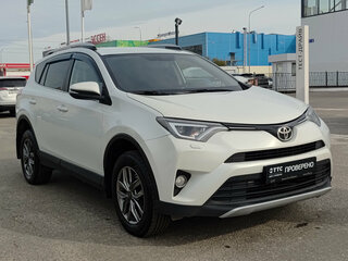 2018 Toyota RAV4 IV (XA40) Рестайлинг, белый, 1590000 рублей, вид 3