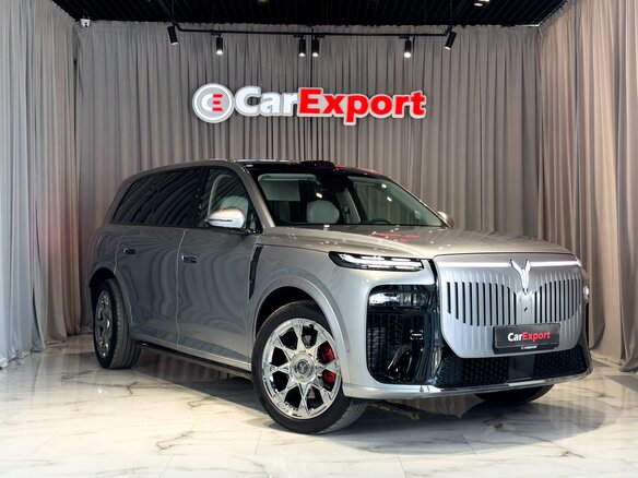 2026 Voyah Taishan X8, серебристый - вид 3