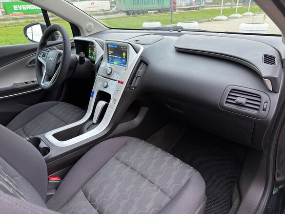 2013 Chevrolet Volt I, чёрный, 1045000 рублей - вид 24