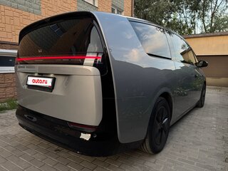 2024 Li Auto (Lixiang) Mega I, серый, 8790000 рублей, вид 4