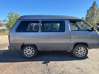 1990 Toyota Town Ace II Рестайлинг 2, серый, 220000 рублей, вид 4