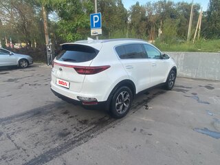 2019 Kia Sportage IV Рестайлинг, белый, 2450000 рублей, вид 5