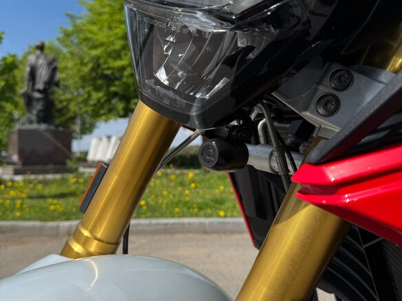 2020 BMW F 900 R, красный, 1049000 рублей - вид 9