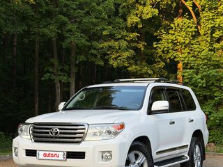 2014 Toyota Land Cruiser 200 Series Рестайлинг 1, белый, 5350000 рублей, вид 1